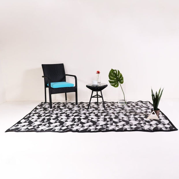 This is a product image of Diamond Outdoor Mat - Medium Size. It can be used as an Home Accessories.